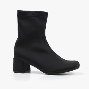 Black Velvet Fall Booties!